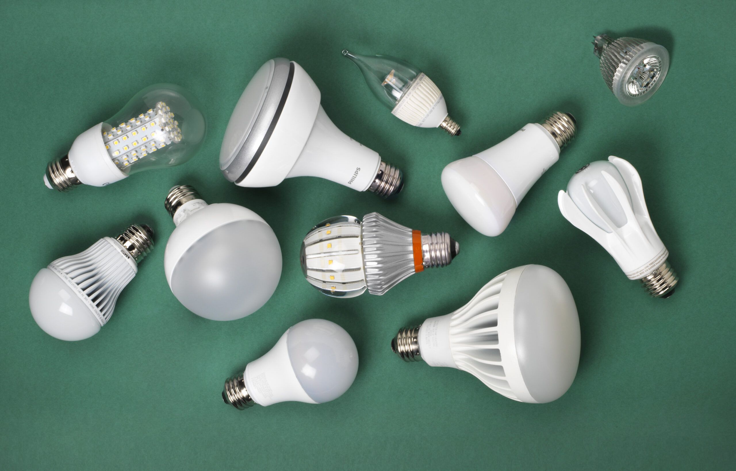 خرید عمده لامپ ال ای دی LED و کم مصرف با درصد تخفیف عالی
